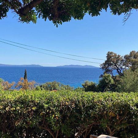 Bed and Breakfast L'Arbousier Le Le Rayol-Canadel-sur-Mer Exterior foto